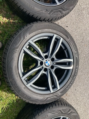 19 Zoll Alufelgen in Anthrazit mit Winterreifen für BMW X5 Bild 3