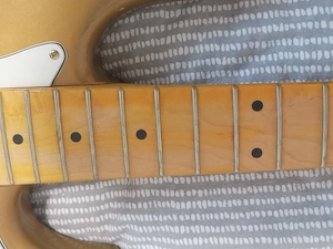 Jazzbass - goldfarbig Bild 9
