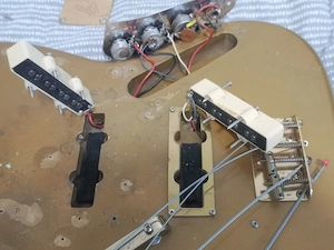 Jazzbass - goldfarbig Bild 10