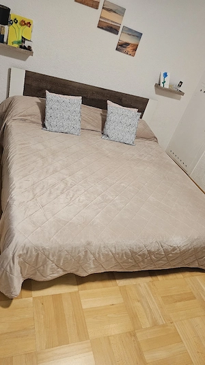 Schlafzimmer  Bild 3