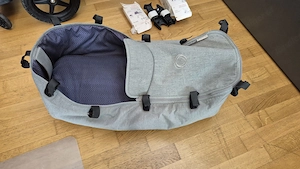 Bugaboo Kinderwagen Kombi Tragewanne und Sportsitz inlkusive viel Zubehör Bild 3