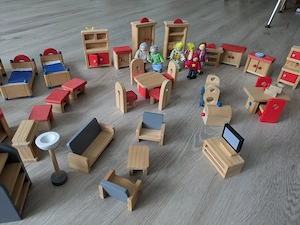 Puppenhaus Holz mit Zubehör  Bild 3
