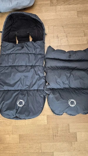 Bugaboo Kinderwagen Kombi Tragewanne und Sportsitz inlkusive viel Zubehör Bild 4
