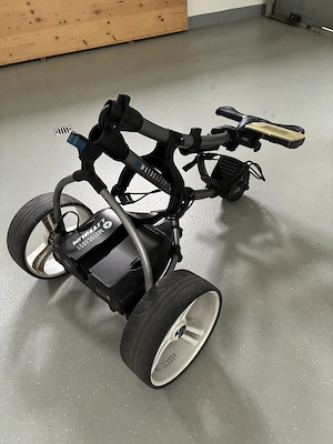 Elektrischer Golf-Trolley  Bild 2