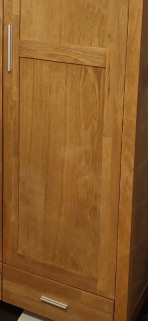 Kleiderschrank Bild 5
