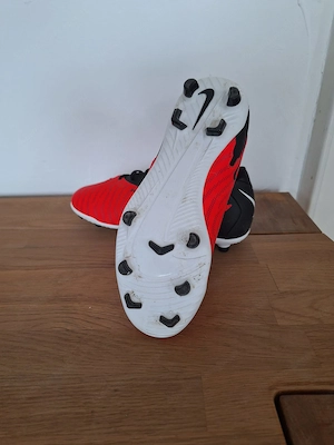 Fussballschuhe Nike 33,5 Bild 2