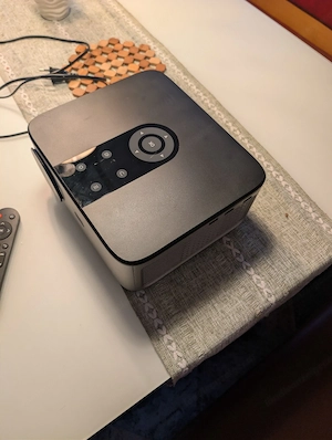 TV, Bamer 4K Andoid 25000 Lumen, W-Lan 2 Jaher alt und nur bei der EM 24 benutzt. Bild 4