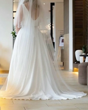    Wunderschönes Brautkleid zu verkaufen   Gr. 40 L    Bild 3