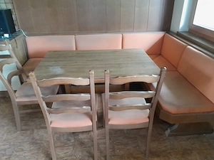 Küchen Eckbank mit ausziehbarem Tisch und 3 Stühlen