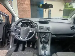 Opel Meriva Bild 2
