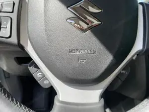 Suzuki Vitara Bild 16