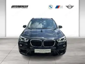BMW X1 xDrive18d Sport Line // LED // Rückfahrkamera // PDC Bild 2
