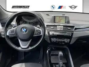 BMW X1 xDrive18d Sport Line // LED // Rückfahrkamera // PDC Bild 7