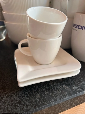 Geschirr, Teller, Espressotassen, Schüssel  Bild 2