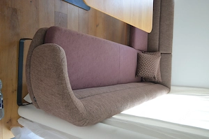 Tisch inkl. Eckbank und Stuhl (auch separat zu kaufen) Bild 4
