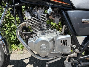 Suzuki GN250 Oldtimer Bild 3