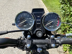 Suzuki GN250 Oldtimer Bild 2
