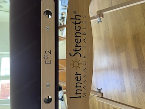 Massageliege inner strength E2  Bild 3