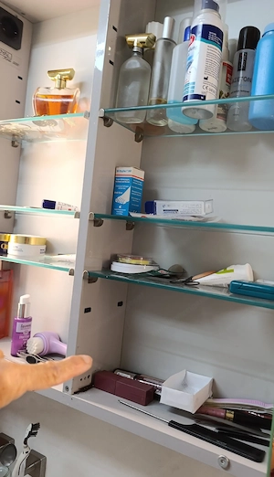 Spiegelschrank 100cm doppelbespiegelt Bild 4