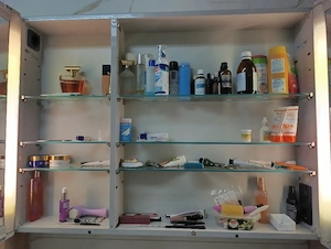 Spiegelschrank 100cm doppelbespiegelt Bild 2