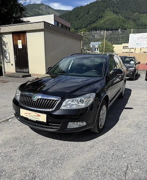 Skoda Octavia Combi Elegance 1,6 TDI DPF 4x4 *Neu Vorgeführt*