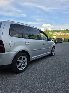 vw Touran  Bild 2