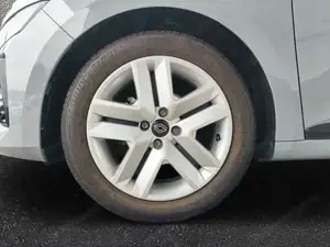 Renault Clio Bild 9