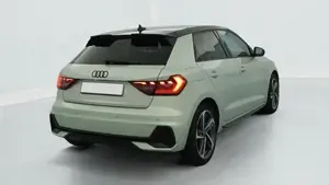 Audi A1 30 TFSI 116 ch BVM6 Design 85 kW (116 PS), Scha... Bild 7