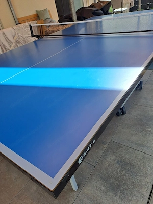 Tischtennisplatte