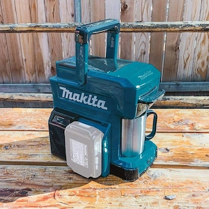 Artikel: Makita DCM501Z Kaffeemaschine 18 V (ohne Akku, ohne Ladeger t), Black Hochwertiger Artikel  Bild 4