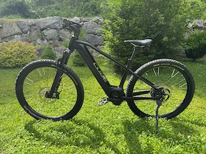 Top E-Bike Cube Reaction Hybrid SL 750 Grösse 19 Zoll günstig zu verkaufen
