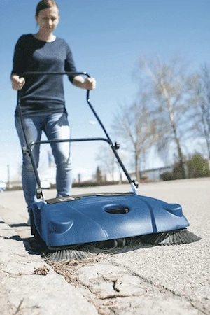 Artikel: Scheppach sweeper S700 (sweeping width 700mm, 16L collecting basket, height adjustment 10mm Bild 3