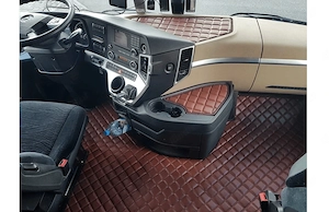 Artikel: Handmade Mercedes Actros from MP4 floor mats carpet complete set Hochwertiger Artikel aus u