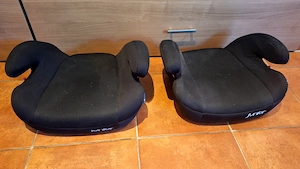 2 Autositze Erhöhung, beide Kindersitze mit ISOFIX-Schienen, schwarz, waschbar