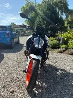 KTM Duke 390 | Baujahr 2019 | Erstbesitz | ca. 9.000 km |   3.500 VB Bild 4