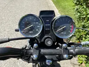 Suzuki GN250 Oldtimer Bild 3