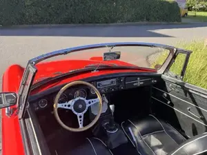 MG MGB Bild 7