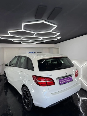 Mercedes-Benz B 180 Automatik *NAVI*SITZHZG* Bild 5