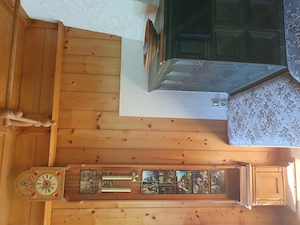 Schöne Pendeluhr   Wanduhr im Landhausstil mit Gewichten Bild 2
