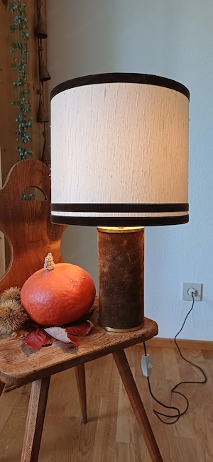 Schöne Tisch oder Stehlampe Bild 2
