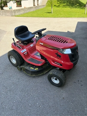 Rasenmäher Traktor Bild 4