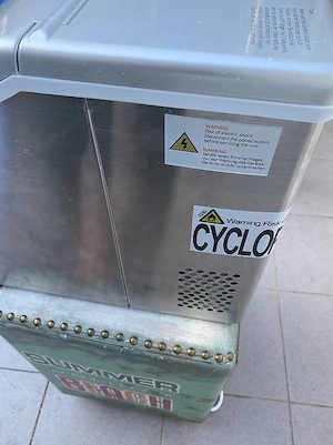 Glasklare Eiswürfel, schöne Haushalt Eiswürfelmaschine  Bild 3