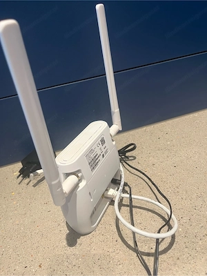 Strong 4G Router 300M   SIM WLAN Router Bild 2