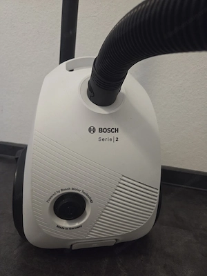 Bosch Serie 2 Staubsauger Bild 4