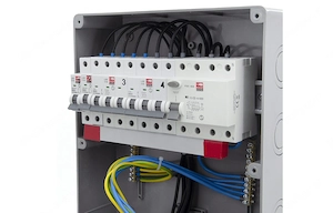 Elektro Wandverteiler 1x 16A 32A 2x230V mit Hauptschalter Baustromverteiler Bild 4