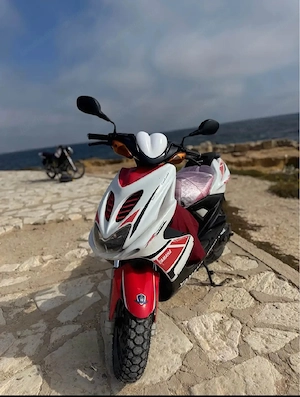 Suche Yamaha aerox 