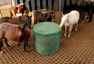 Artikel: Premium horse round bale hay net 1.50m x 1.50m Hochwertiger Artikel aus unserem Online-Shop Bild 4