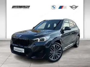 BMW X1 xDrive23d M Sportpaket // Anhängerkupplung // Head-Up // Panorama Glasdach