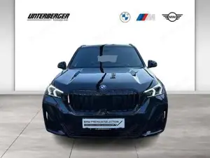 BMW X1 xDrive23d M Sportpaket // Anhängerkupplung // Head-Up // Panorama Glasdach Bild 2