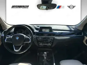 BMW X1 xDrive20d xLine // Rückfahrkamera // LED // Sitzverstellung Fondsitze Bild 7